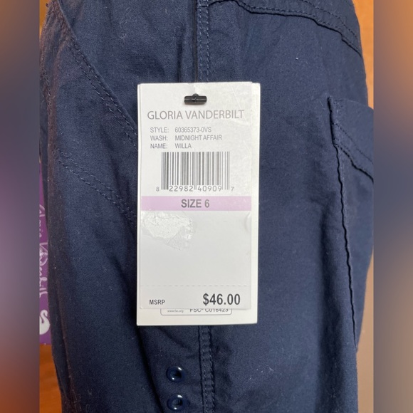 Gloria Vanderbilt! Willa/Navy Capris/Missy size-6/roll up/roll down-hem - Picture 9 of 16